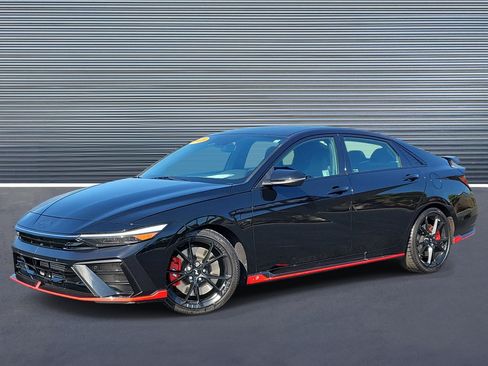 Used 2025 Hyundai Elantra N FWD image 1