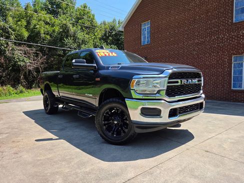 Used 2020 RAM 2500 Tradesman AWD/4WD image 3
