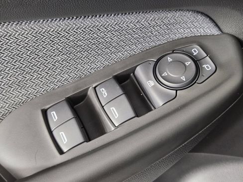 New 2026 Chevrolet TrailBlazer LT w/ LT Cold Weather Package FWD image 24