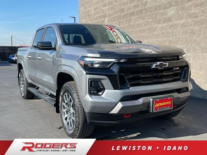 Used 2024 Chevrolet Colorado Z71 w/ Z71 Convenience Package 2
