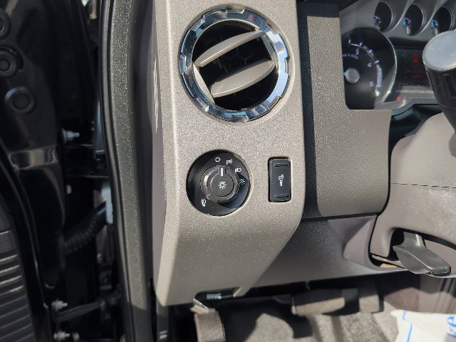 Used 2016 Ford F350 Lariat w/ Lariat Ultimate Package AWD/4WD image 20