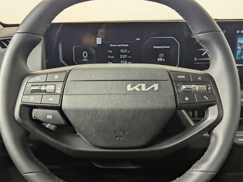 New 2025 Kia K4 EX image 17