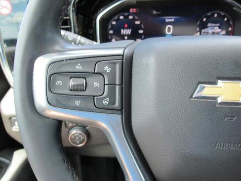 Used 2025 Chevrolet Silverado 2500 LT w/ Convenience Package AWD/4WD image 22