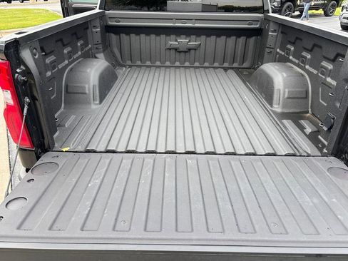 Certified 2025 Chevrolet Silverado 1500 LTZ w/ Technology Package AWD/4WD image 30