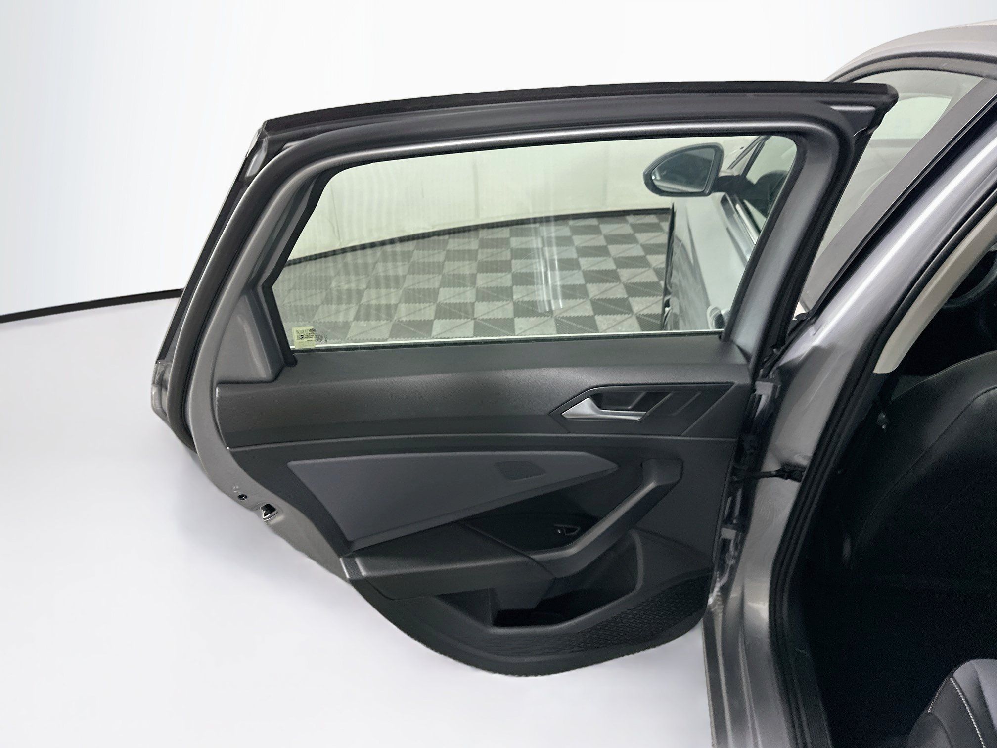 Used 2025 Volkswagen Jetta SE FWD image 27