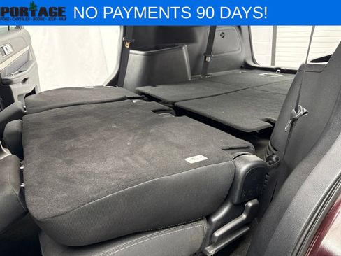 Used 2018 Ford Explorer XLT AWD/4WD image 35