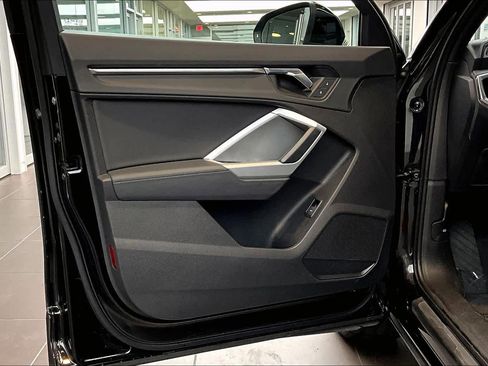 Used 2020 Audi Q3 2.0T Premium w/ Convenience Package image 22