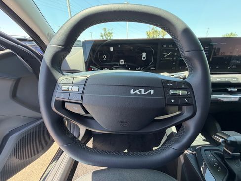 Certified 2025 Kia K4 EX FWD image 20