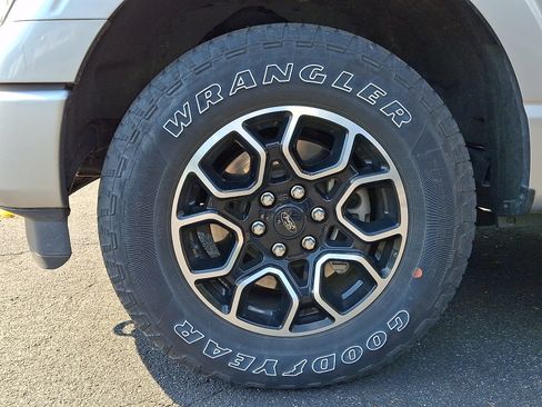 Used 2021 Ford F150 XLT w/ Equipment Group 302A High AWD/4WD image 4