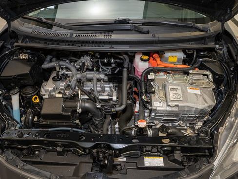 Used 2016 Toyota Prius C One image 18