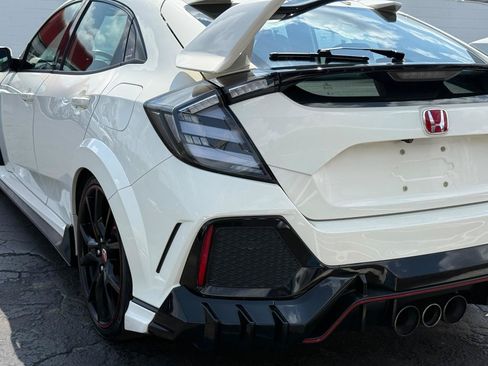 Used 2018 Honda Civic Type R image 18
