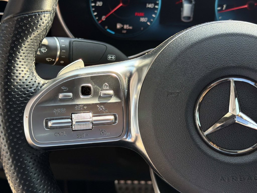 Used 2021 Mercedes-Benz GLC 300 4MATIC Coupe image 23