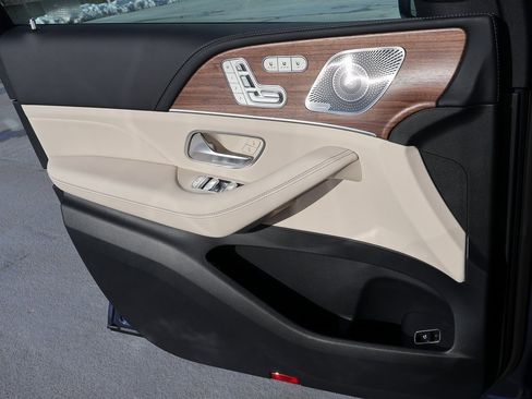 New 2026 Mercedes-Benz GLE 63 AMG S image 41