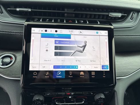 New 2025 Jeep Grand Cherokee L Limited w/ Trailer Tow Package image 33