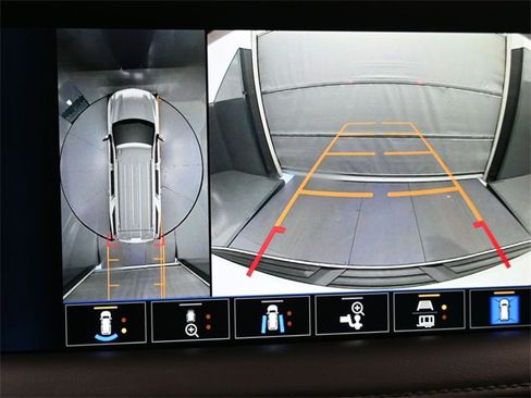 Used 2022 Chevrolet Tahoe LT w/ Luxury Package image 24