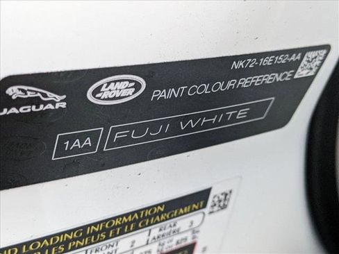 New 2025 Land Rover Range Rover Evoque Dynamic SE image 19