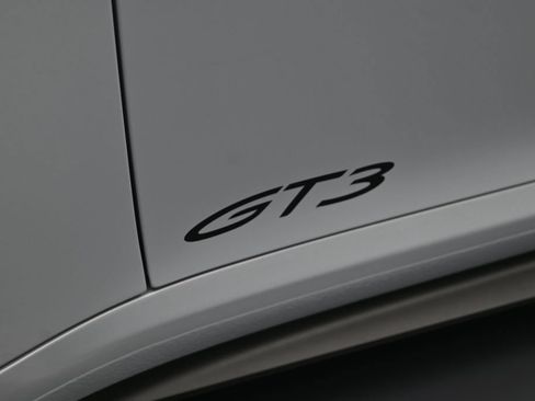 Certified 2026 Porsche 911 GT3 RWD image 40