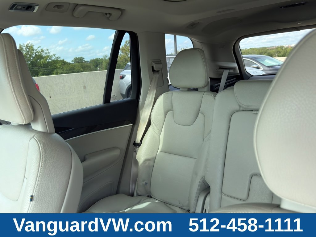 Used 2018 Volvo XC90 T6 Momentum w/ Convenience Package AWD/4WD image 14