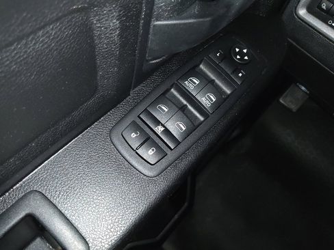 Used 2013 RAM 1500 Tradesman image 27