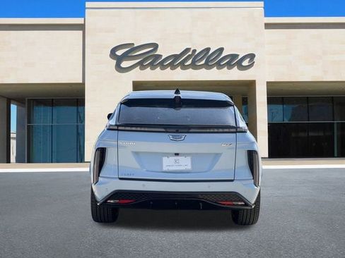 New 2026 Cadillac Lyriq V image 4