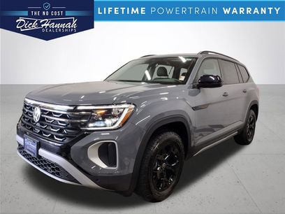 New 2025 Volkswagen Atlas Peak Edition SE