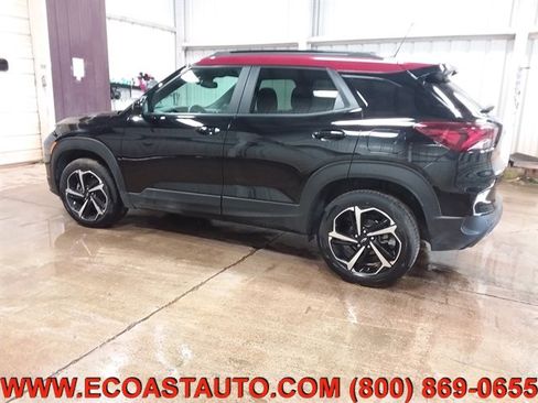 Used 2021 Chevrolet TrailBlazer RS w/ Convenience Package image 5