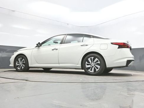 Used 2021 Nissan Altima 2.5 S FWD image 41