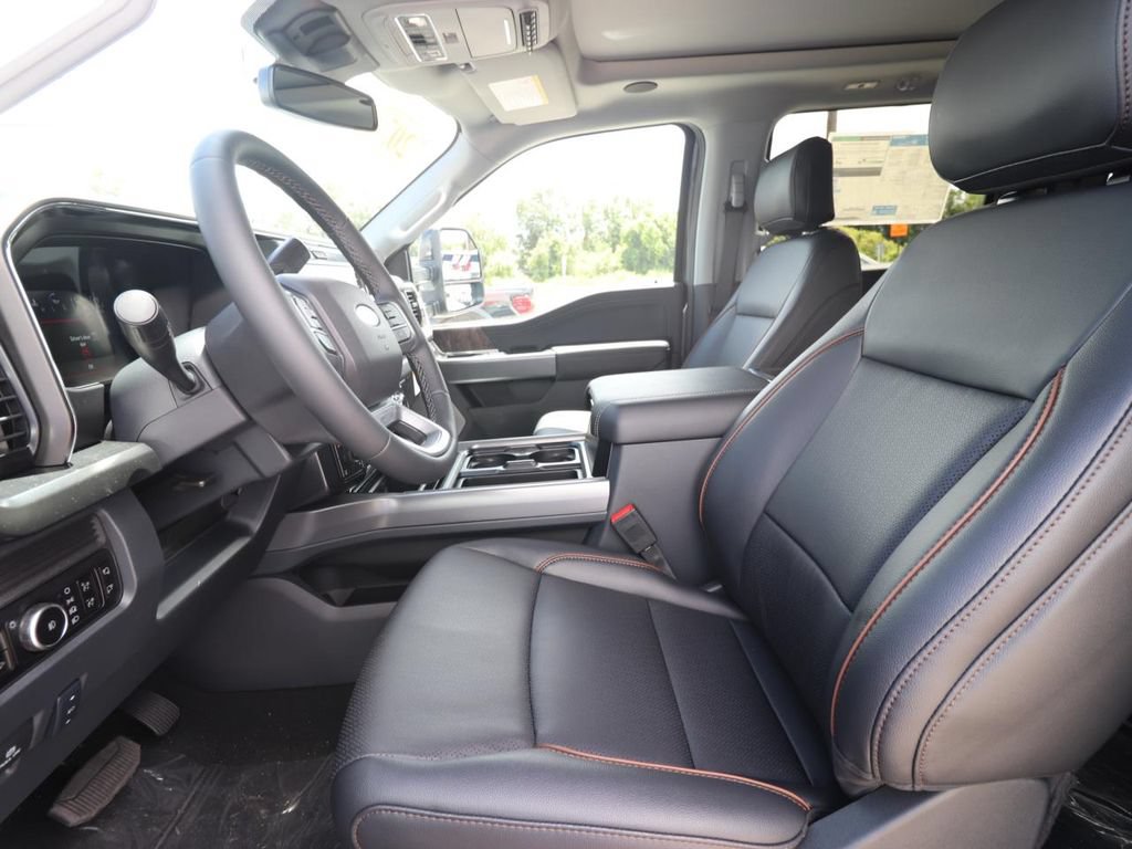 New 2026 Ford F250 Lariat w/ Black Appearance Package AWD/4WD image 2