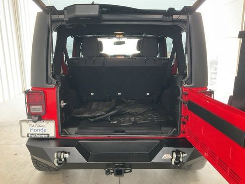 Used 2017 Jeep Wrangler Unlimited Sport image 19