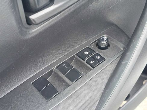 Used 2022 Toyota Corolla LE FWD image 22