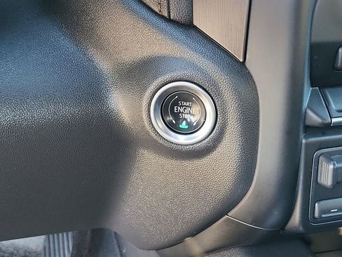 Used 2021 GMC Sierra 1500 AT4 image 9