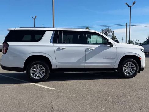 Used 2023 Chevrolet Suburban LS w/ Driver Alert Package image 6