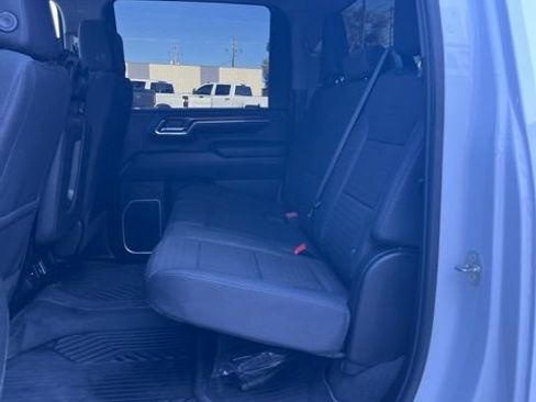 Used 2024 Chevrolet Silverado 2500 LT AWD/4WD image 31