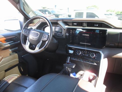 Used 2023 GMC Sierra 1500 Denali w/ Denali Reserve Package image 27