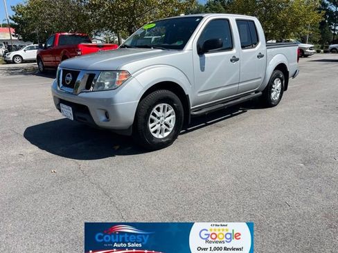 Used 2018 Nissan Frontier SV w/ Value Truck Package image 3