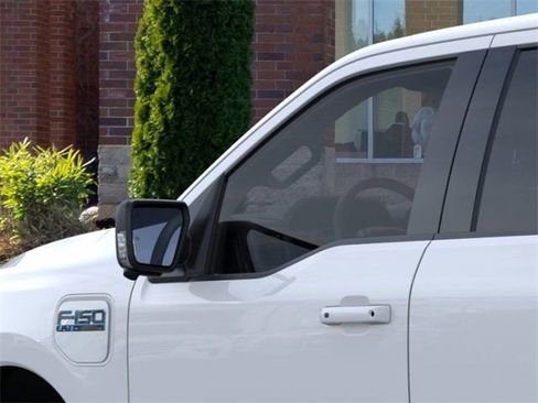 New 2025 Ford F150 Lightning Flash image 20