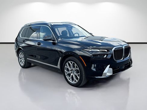 Used 2026 BMW X7 xDrive40i AWD/4WD image 1