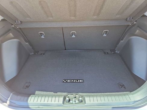 Used 2026 Hyundai Venue SEL FWD image 33