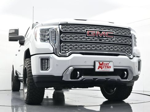 Used 2022 GMC Sierra 3500 Denali w/ Denali Ultimate Package AWD/4WD image 26