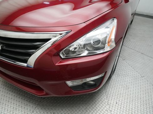 Used 2013 Nissan Altima 3.5 SL w/ Technology Pkg image 22