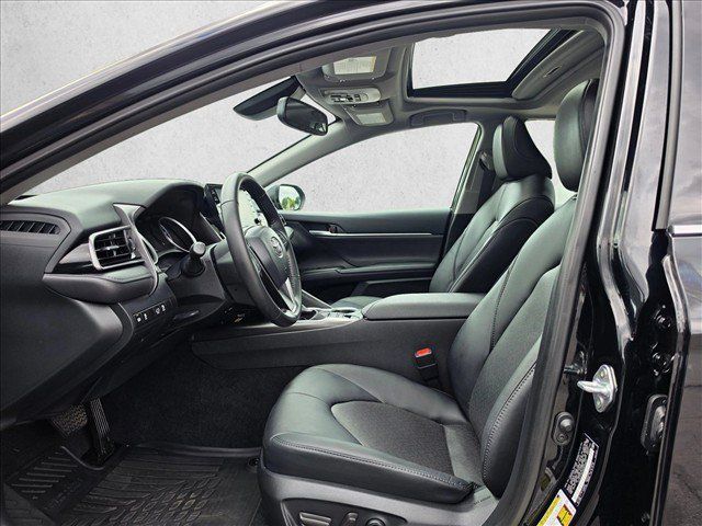 Used 2024 Toyota Camry XLE w/ Navigation Package FWD image 22