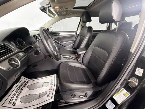 Used 2014 Volkswagen Passat TDI SE FWD image 21