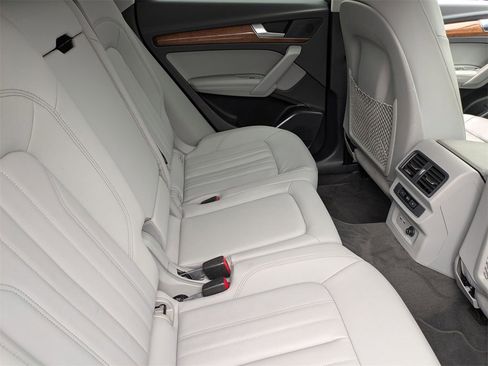 Used 2021 Audi Q5 2.0T Premium Plus w/ Premium Plus Package image 35