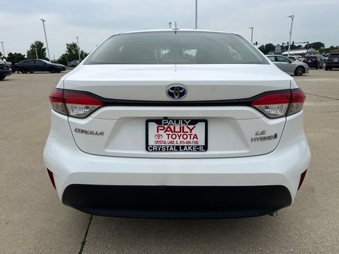 Used 2024 Toyota Corolla LE AWD/4WD image 3