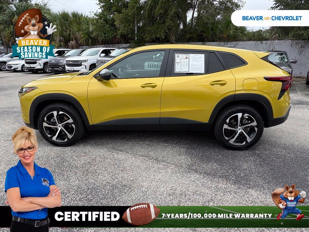 Used 2024 Chevrolet Trax RS w/ Driver Confidence Package FWD image 4