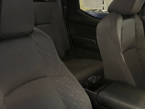 Used 2026 Toyota Tacoma SR5 AWD/4WD image 10