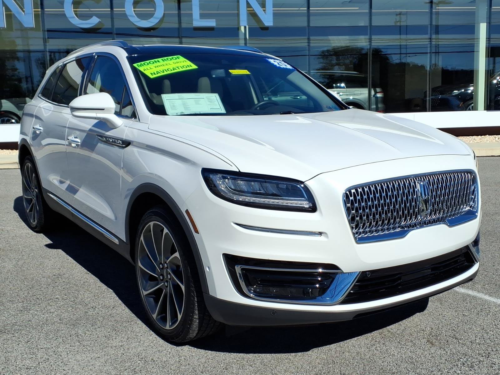 Certified 2020 Lincoln Nautilus Reserve w/ Equipment Group 201A AWD/4WD image 2