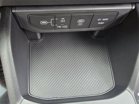 New 2025 Kia K4 LXS image 19