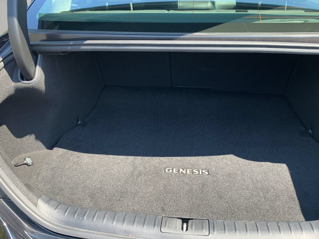 Certified 2026 Genesis G70 2.5T RWD image 10