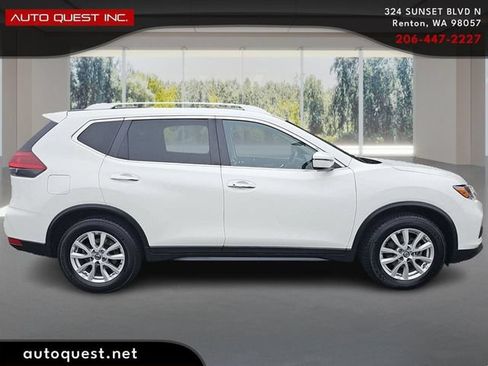 Used 2019 Nissan Rogue SV FWD image 4